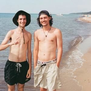 Meet your Posher, Ian